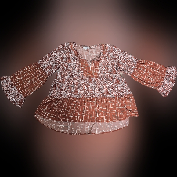 Weekend By Suzanne Betro, Rust and White Bohemian Blouse Tiered Body and Sleeves - Picture 9 of 14